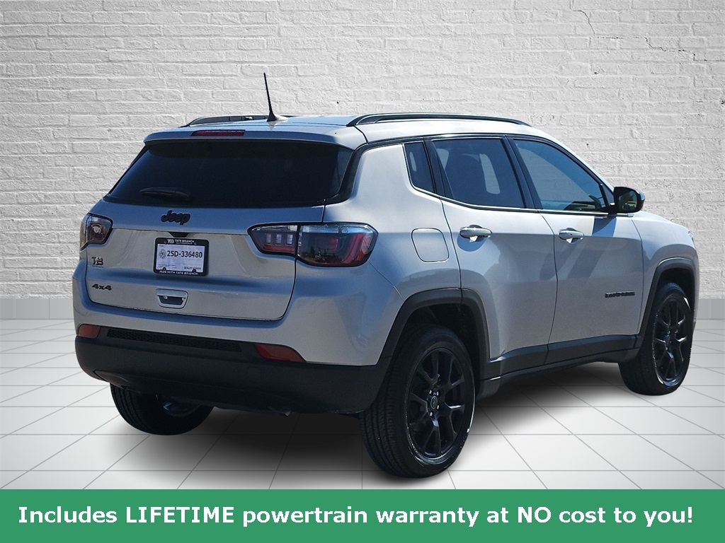 2026 Jeep Compass Latitude Altitude photo 3