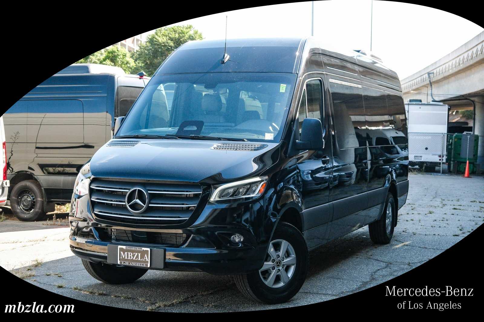 2025 Mercedes-Benz Sprinter Passenger Van Base's photo