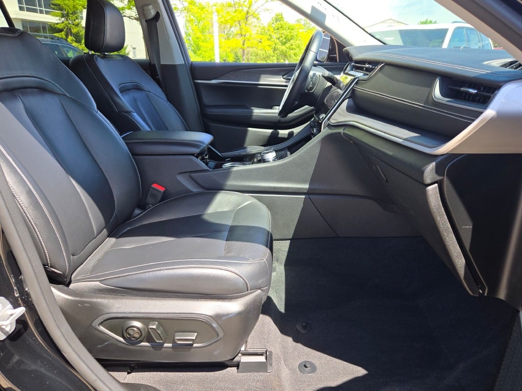 2022 Jeep Grand Cherokee Limited photo 7