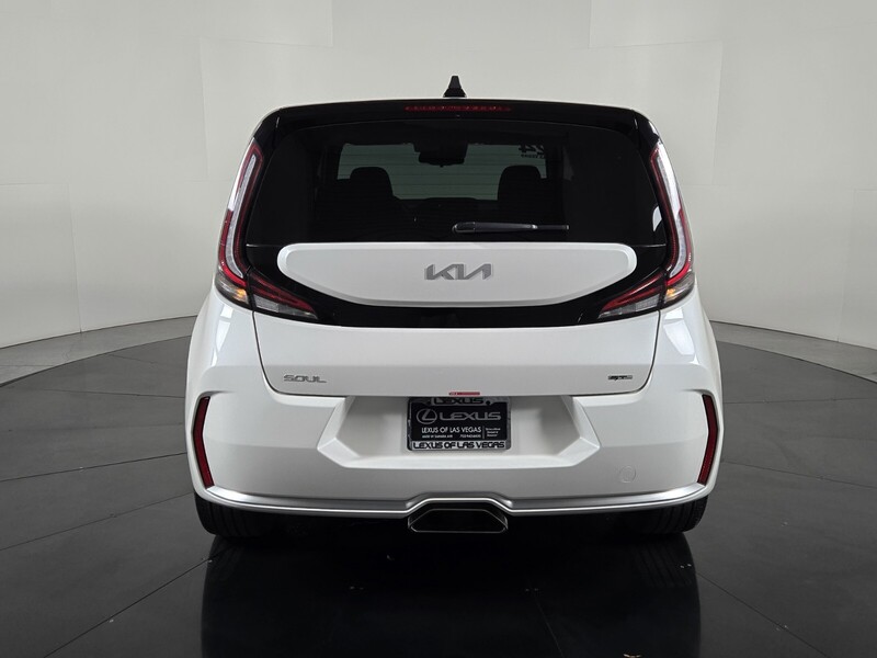 2024 Kia Soul GT-Line photo 4