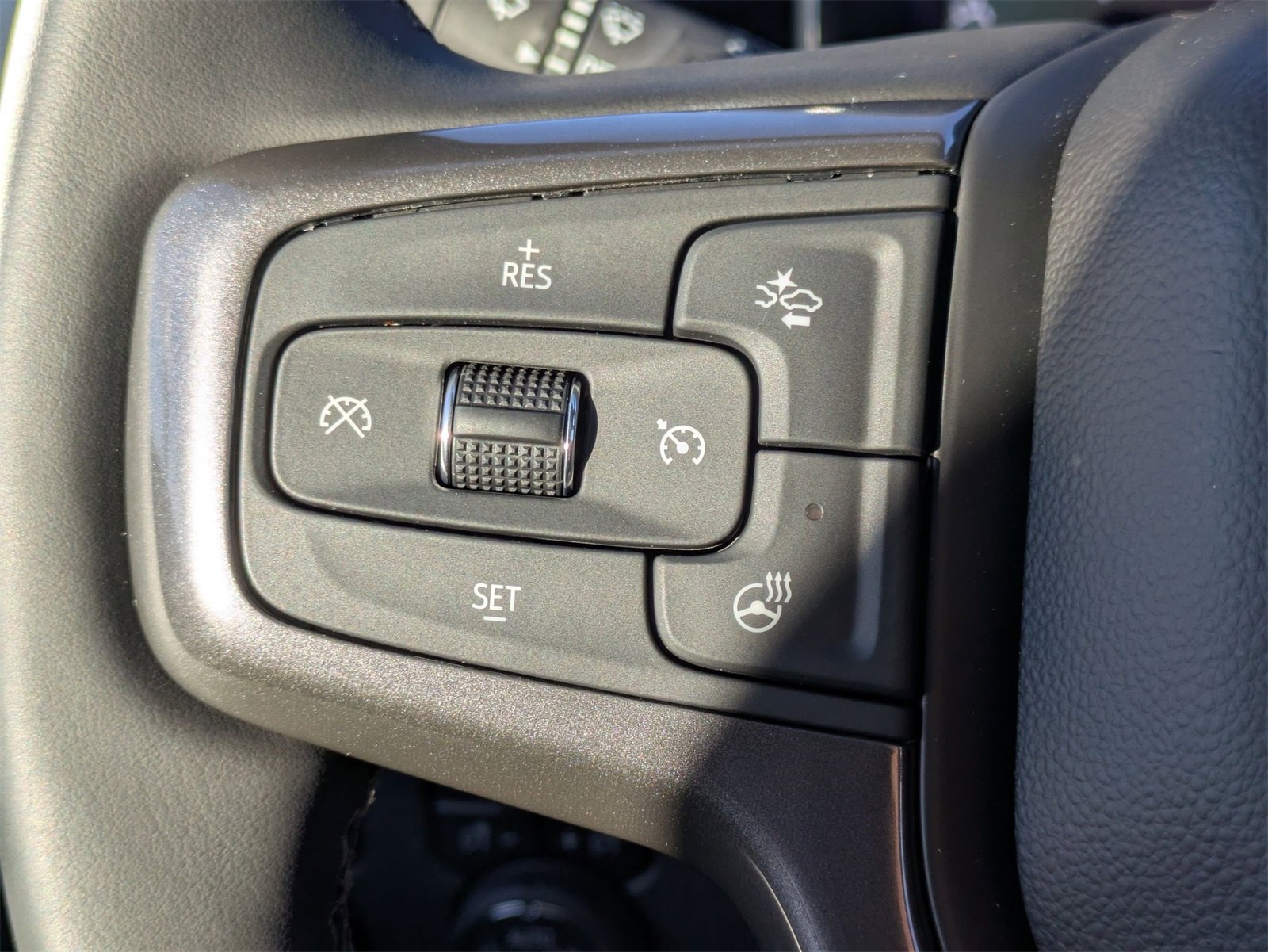 2025 Chevrolet Silverado 3500HD High Country photo 22