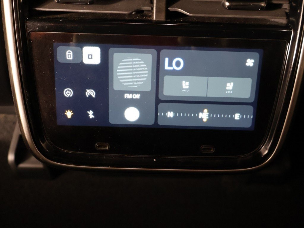 2022 Rivian R1T Adventure photo 40