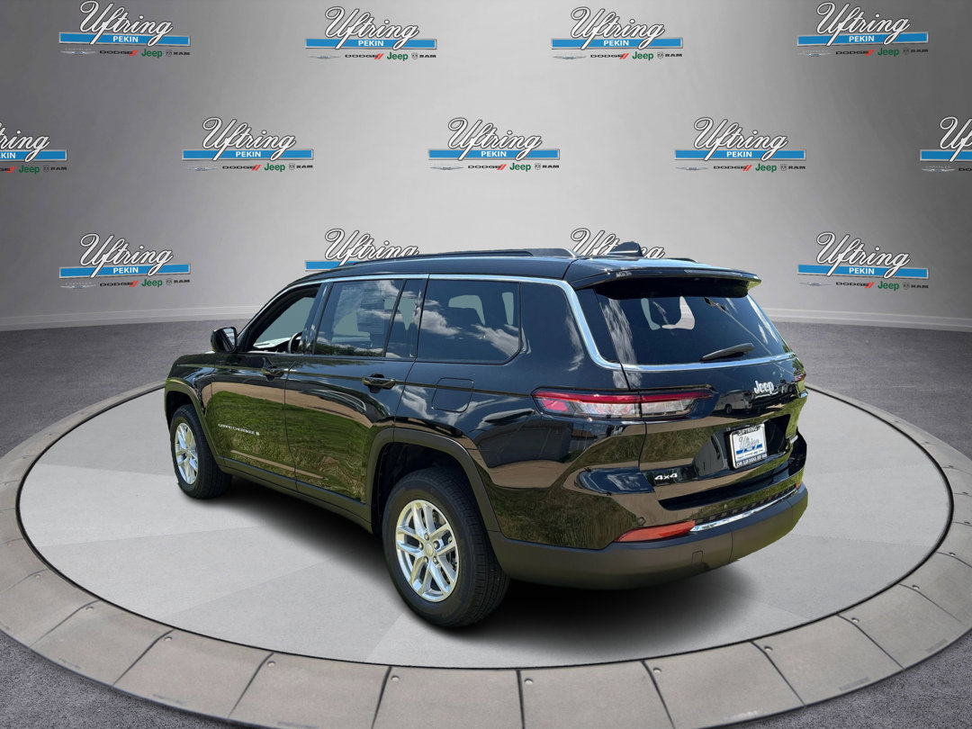 2025 Jeep Grand Cherokee Laredo X photo 4