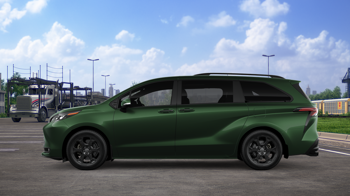 2026 Toyota Sienna Woodland Edition photo 4
