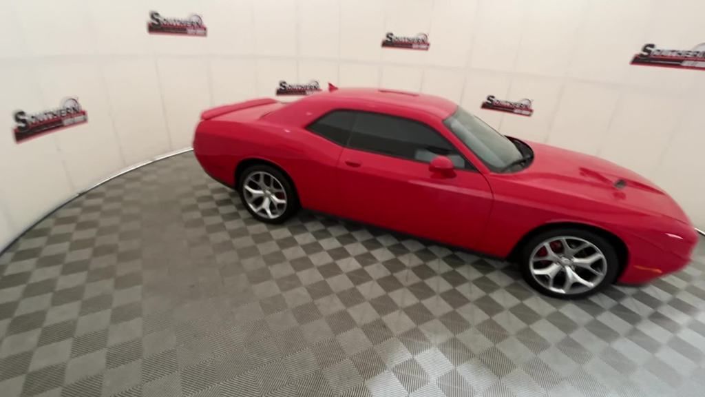 2015 Dodge Challenger SXT Plus photo 7