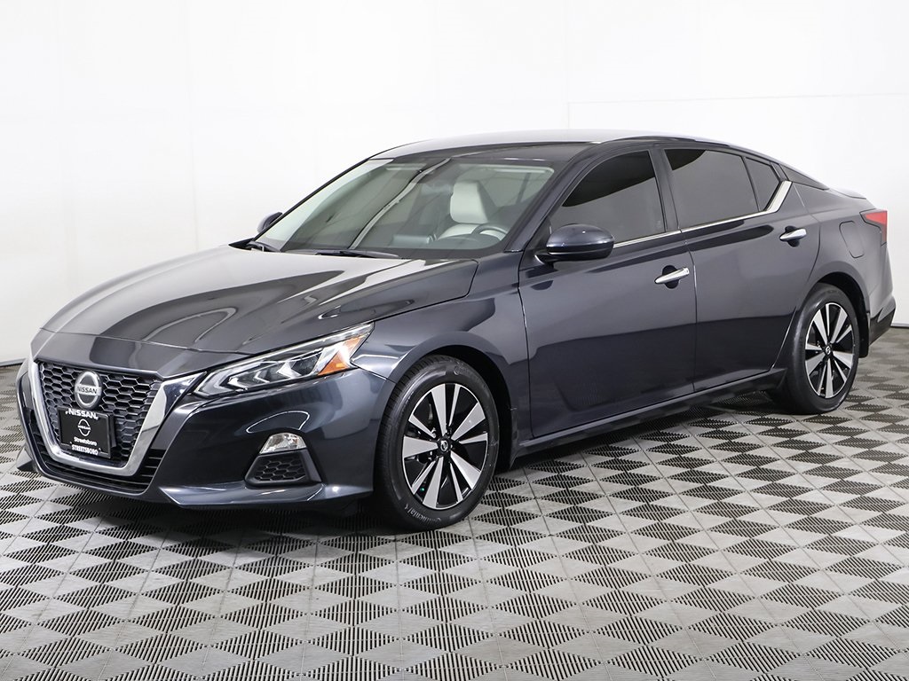 2022 Nissan Altima 2.5 SV photo 3