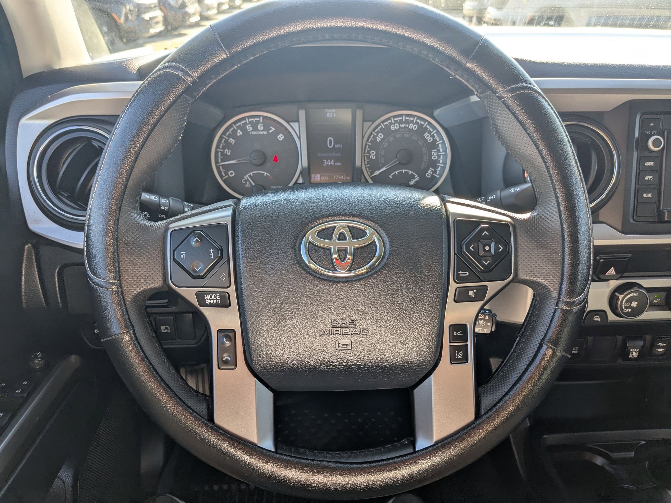 2019 Toyota Tacoma SR5 4x4 photo 16