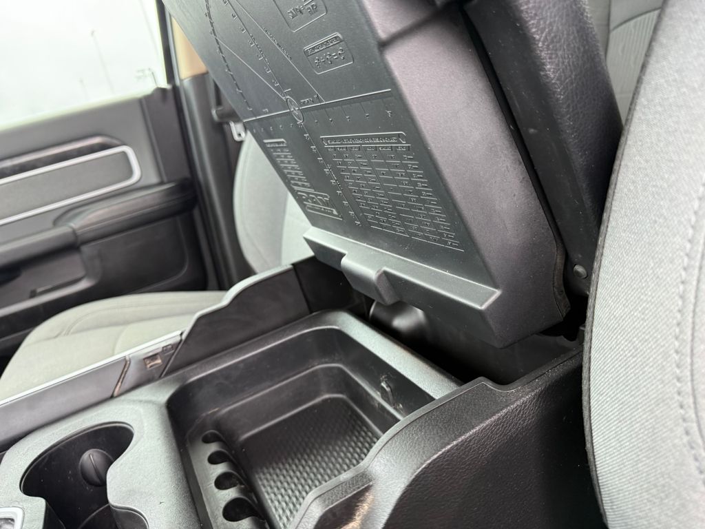 2020 Ram 3500 SLT photo 25