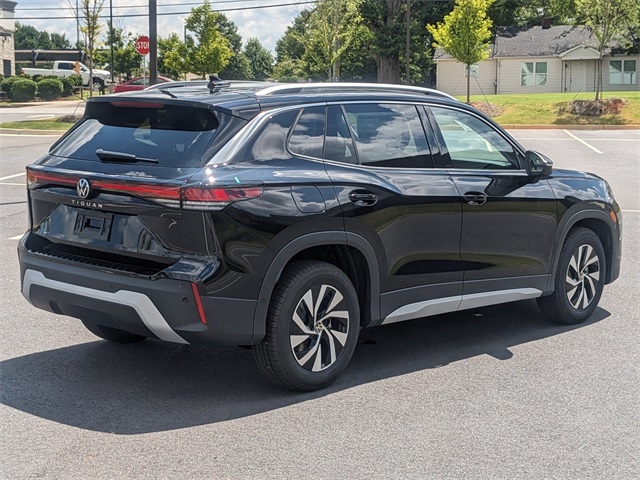 2025 Volkswagen Tiguan S photo 2