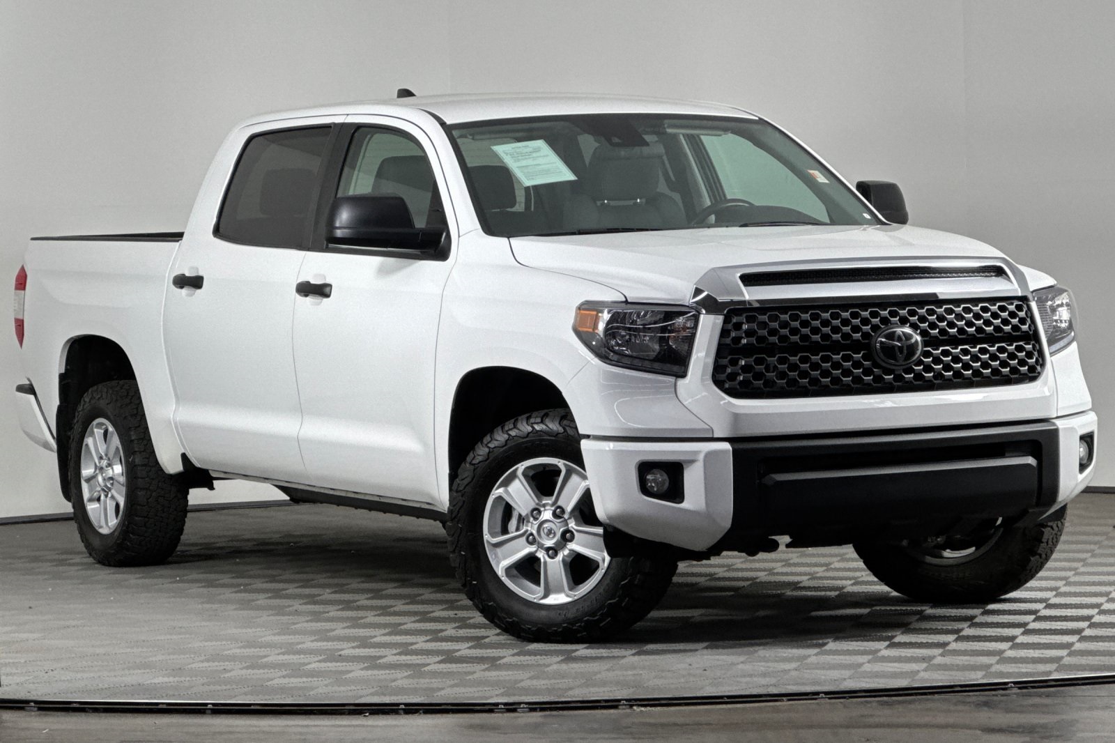 2020 Toyota Tundra SR5 Grade photo 2