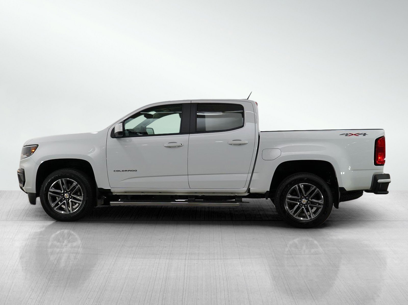 Used 2021 Chevrolet Colorado Work Truck with VIN 1GCGTBEN1M1166789 for sale in White Bear Lake, Minnesota