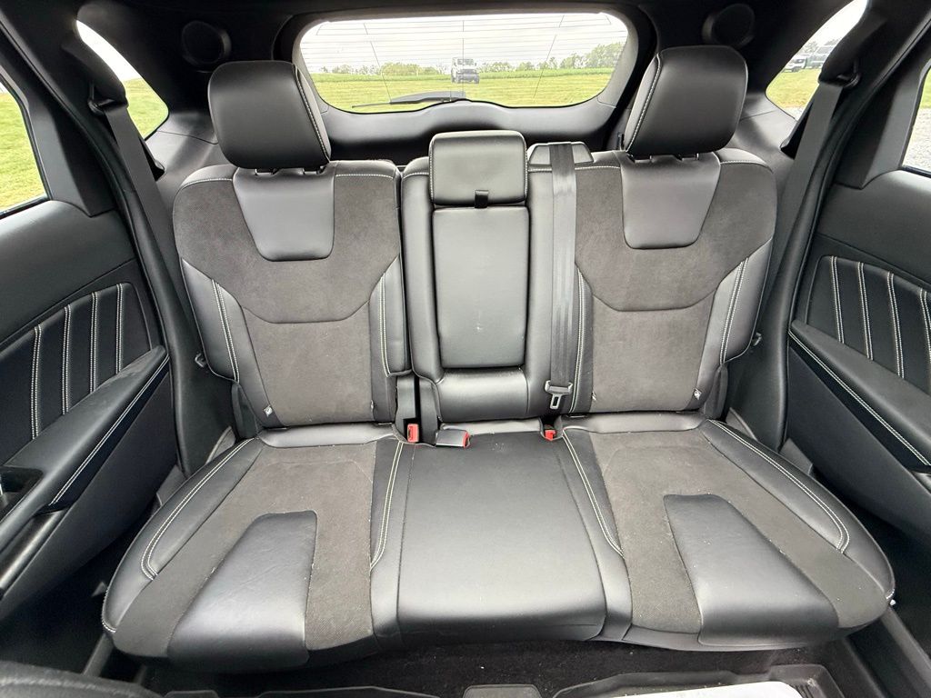 2019 Ford Edge ST photo 12