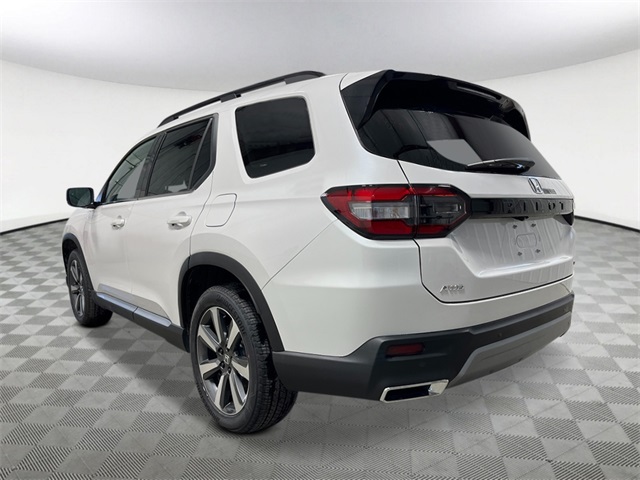 2025 Honda Pilot Touring photo 3
