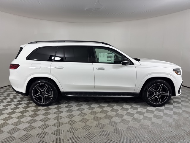 2026 Mercedes Benz GLS 450 4MATIC photo 7