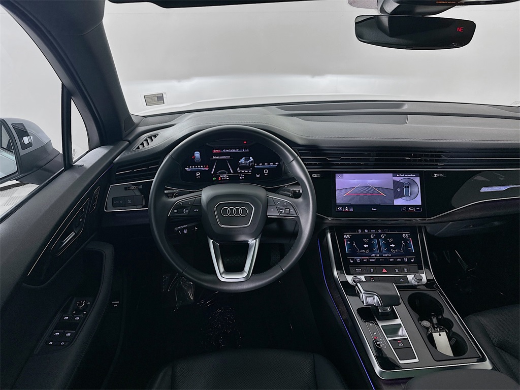 2023 Audi Q7 45 Premium Plus photo 21