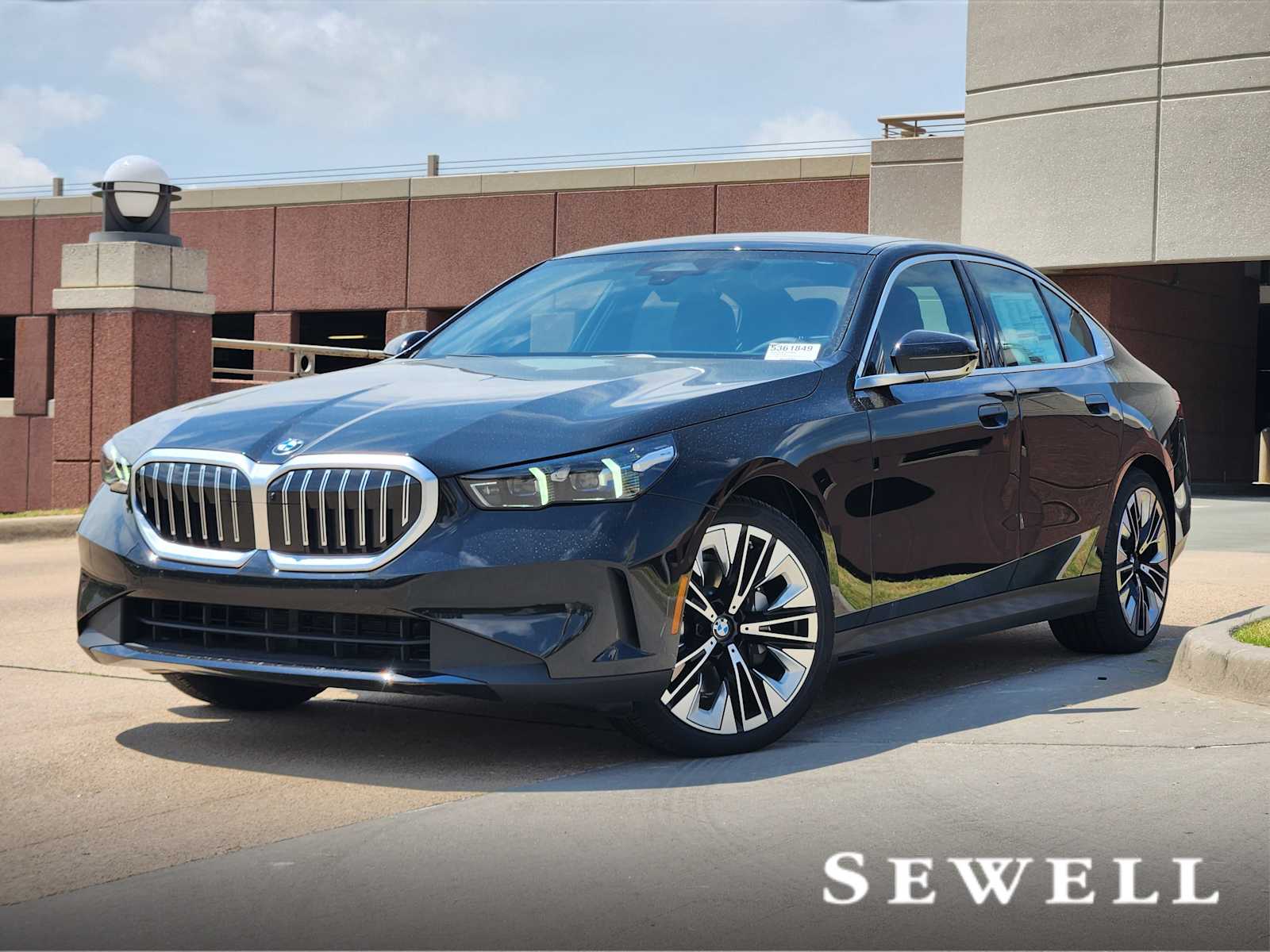 2026 BMW 5 Series 530i's photo