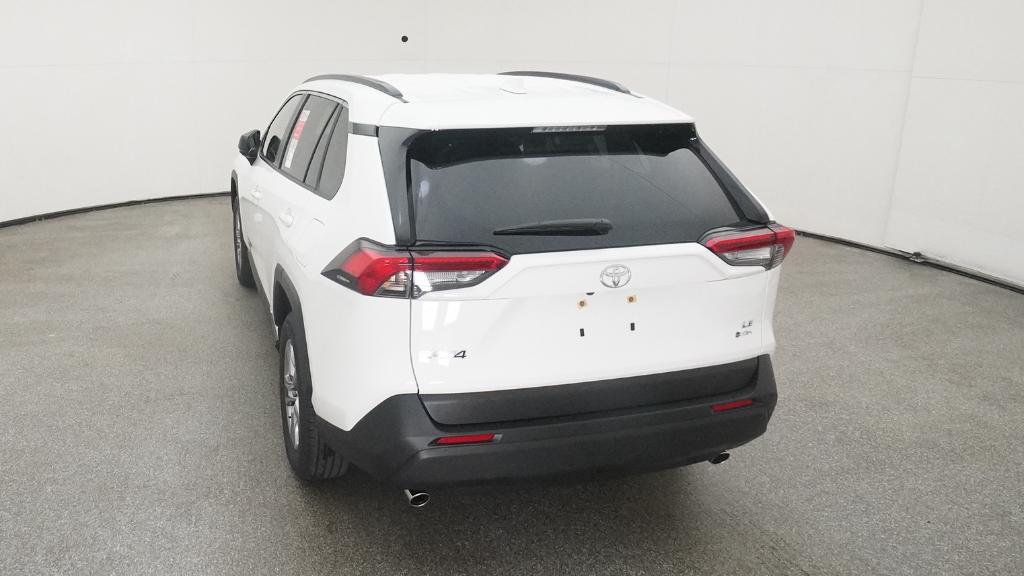 2025 Toyota RAV4 Hybrid LE photo 16