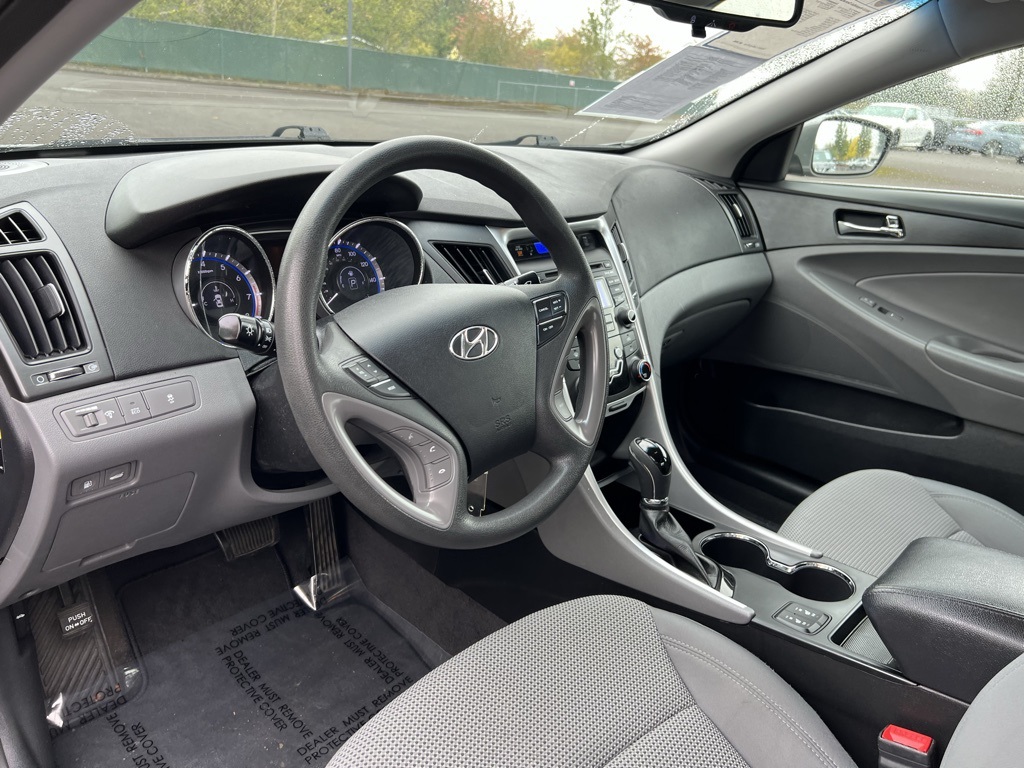 2013 Hyundai Sonata GLS photo 11