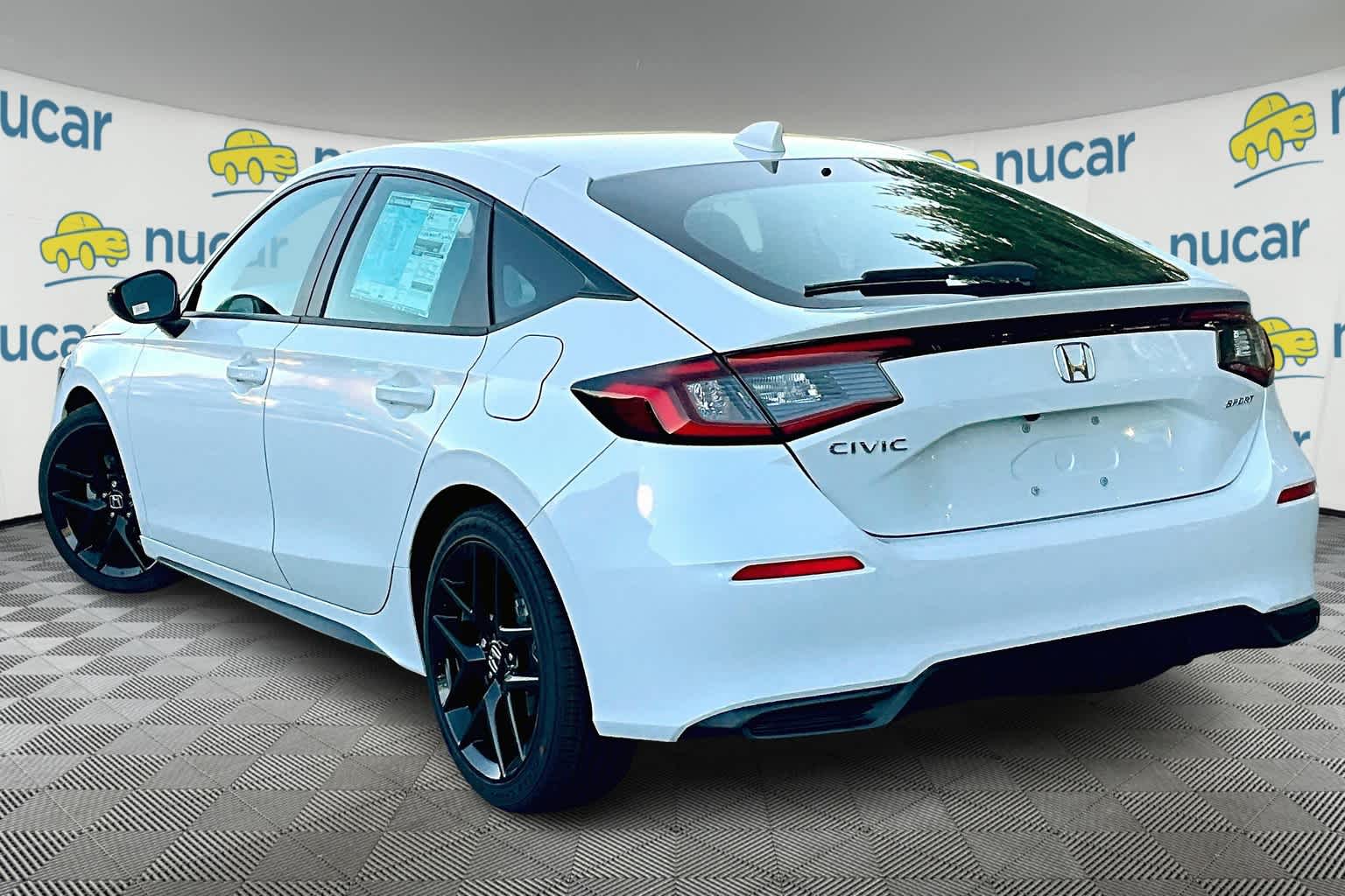 2025 Honda Civic Hatchback Sport photo 4