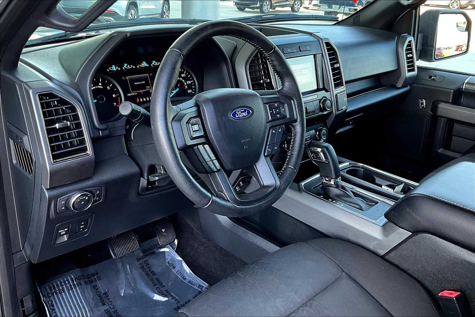 2019 Ford F-150 XLT photo 14