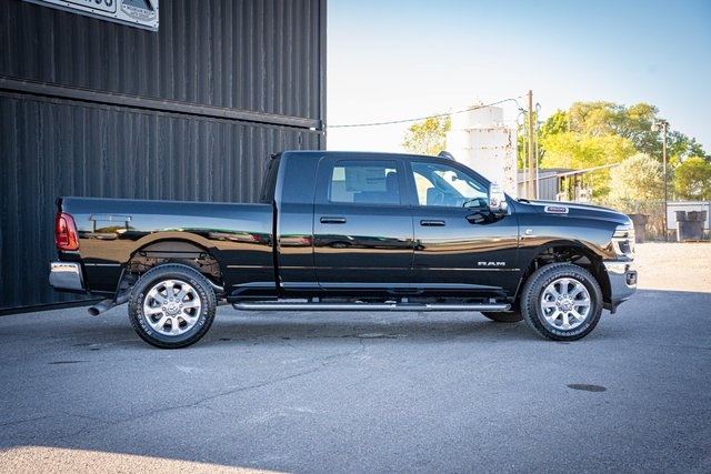 2026 Ram 3500 Laramie photo 7