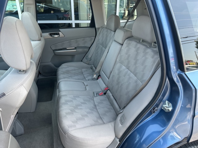 2010 Subaru Forester 2.5X Premium photo 37