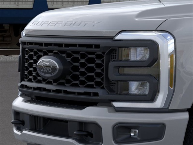 2025 Ford F-350 Lariat photo 16