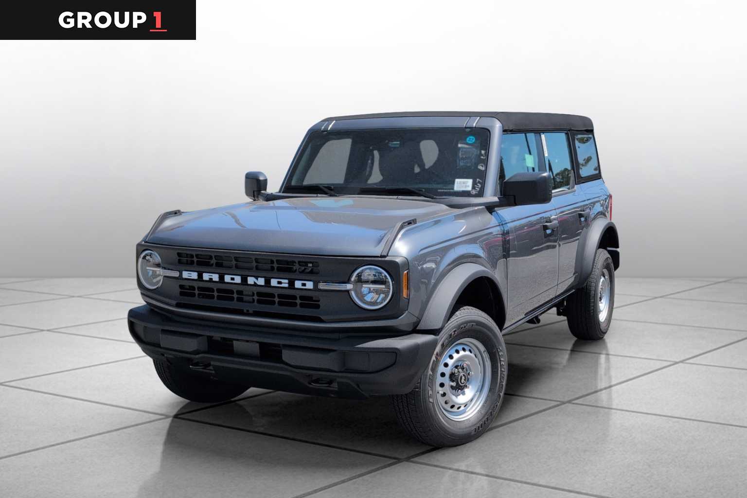 2025 Ford Bronco 4-Door Base's photo