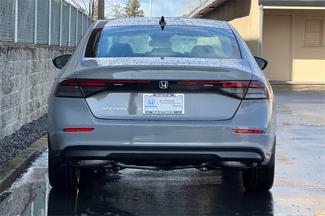 2025 Honda Accord 1.5T SE photo 4
