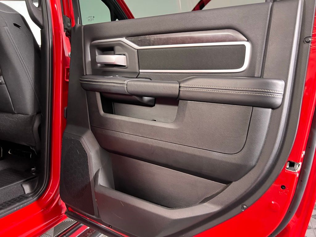 2024 Ram 2500 Big Horn photo 23