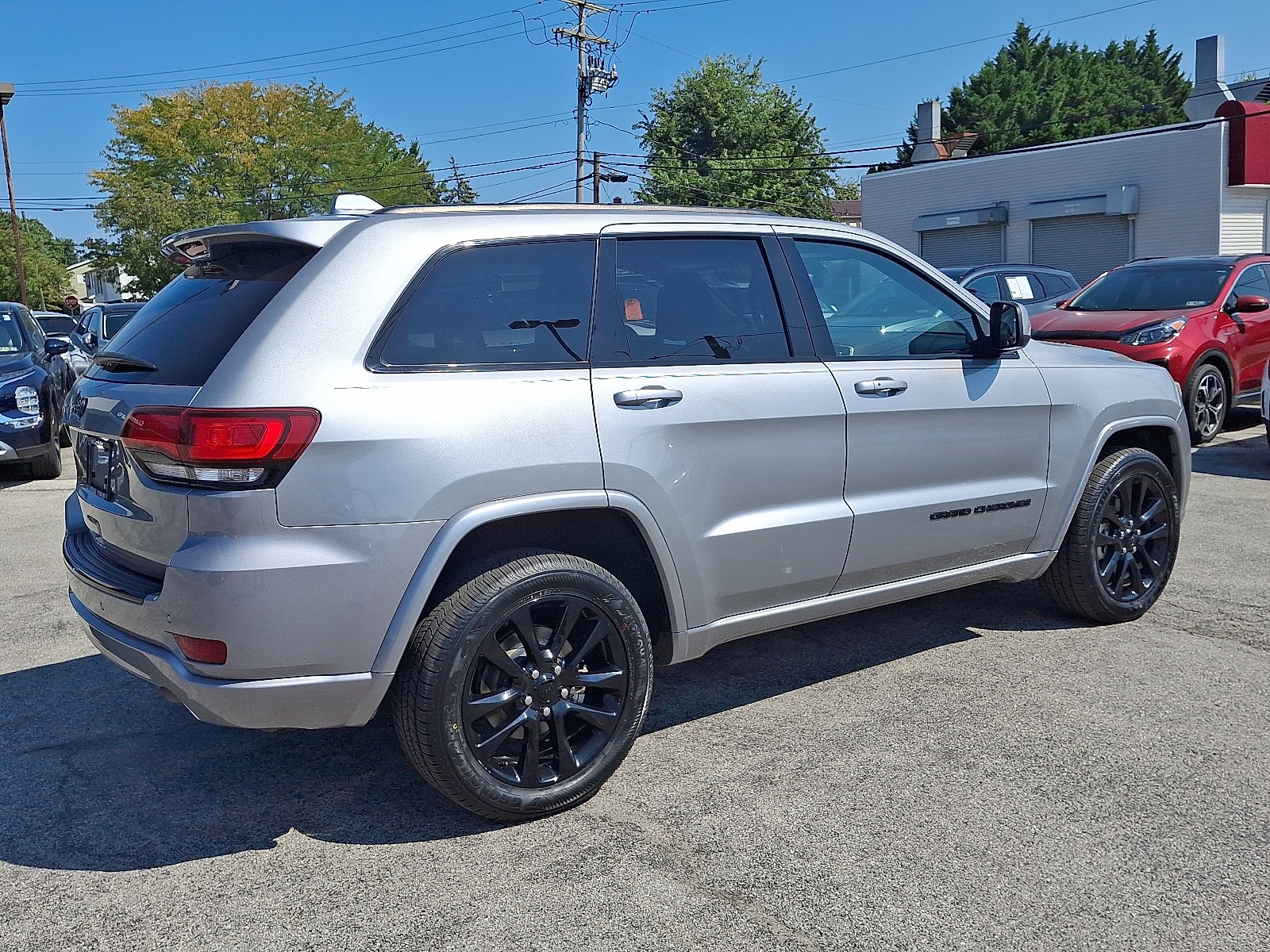 2017 Jeep Grand Cherokee Altitude photo 6