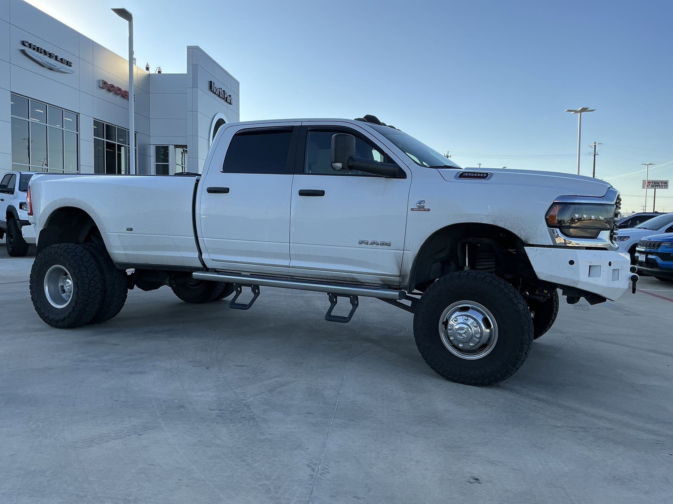 2022 Ram 3500 Lone Star photo 2