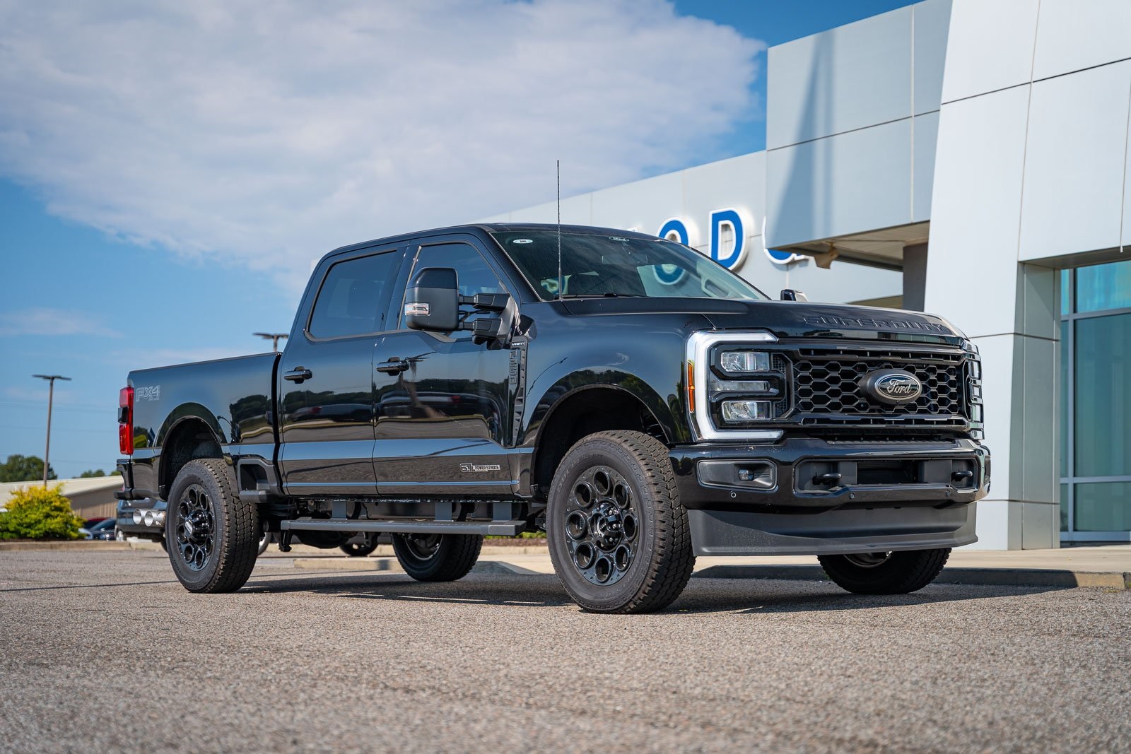 2025 Ford F-250 Super Duty Lariat's photo