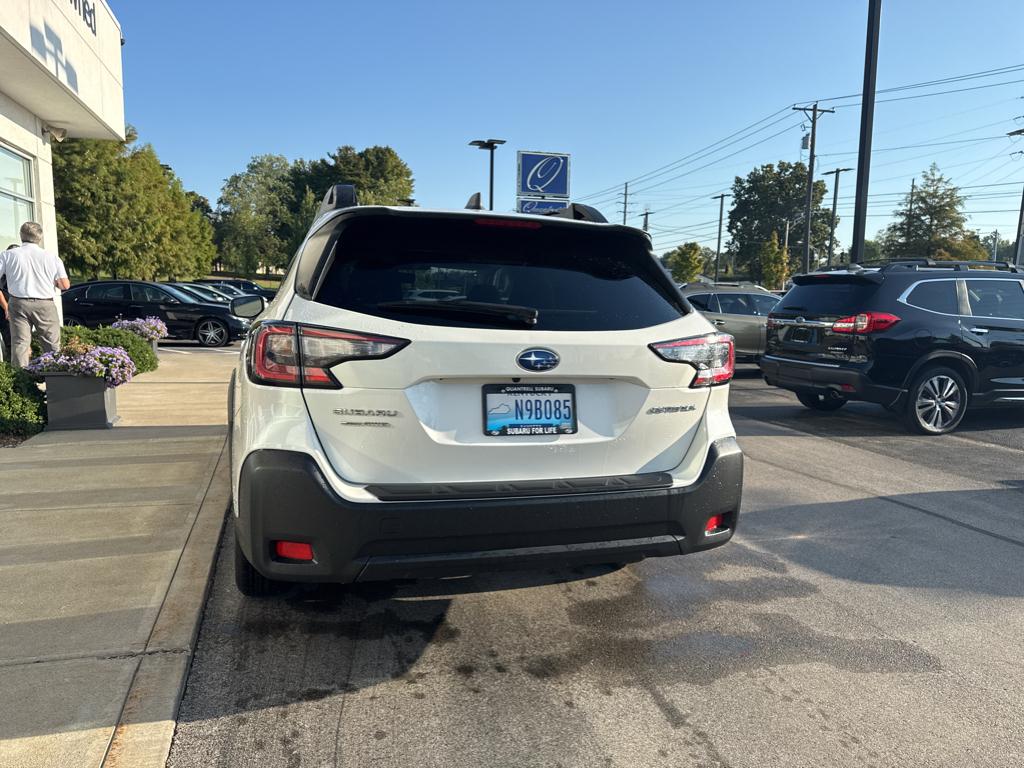 2025 Subaru Outback Premium photo 3