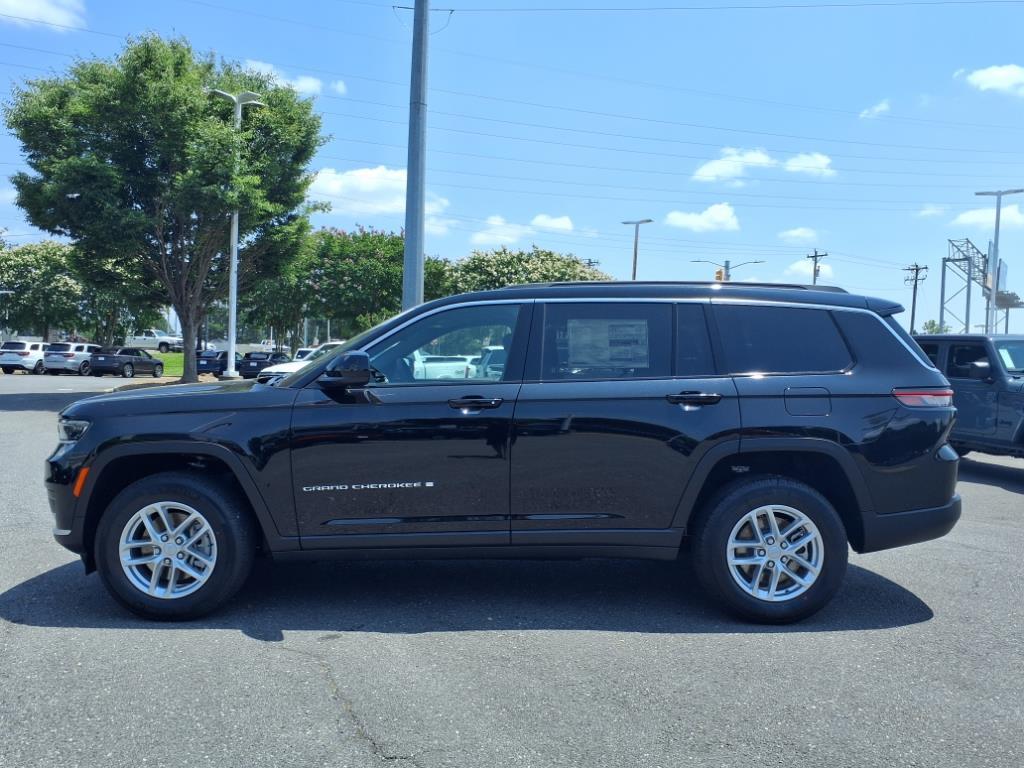 2025 Jeep Grand Cherokee Laredo X photo 15