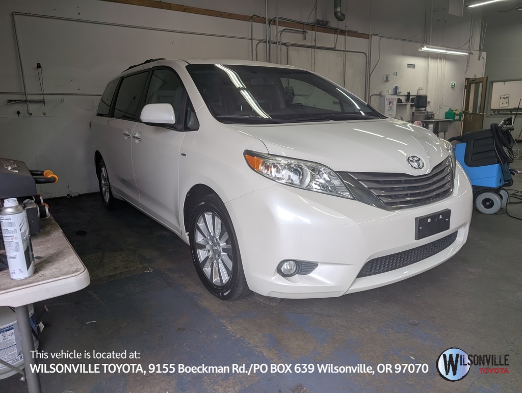 2017 Toyota Sienna XLE