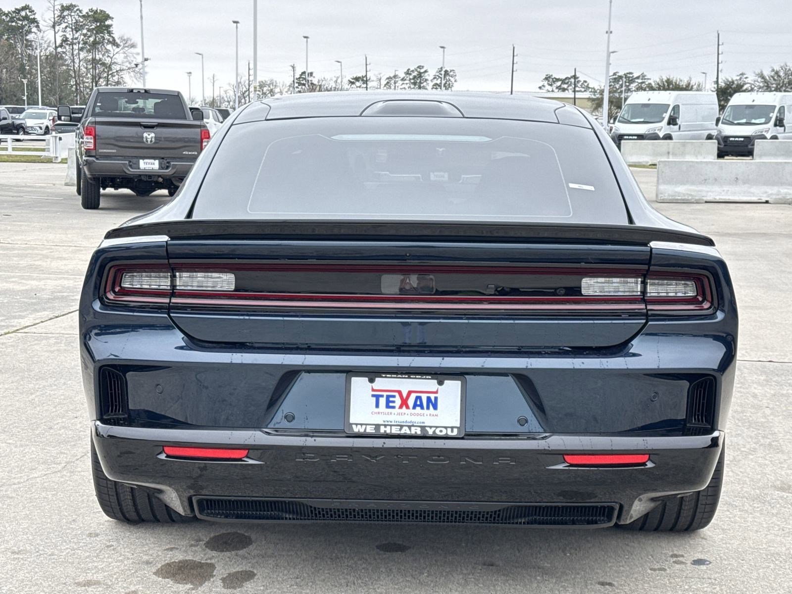 2025 Dodge Charger Scat Pack photo 4