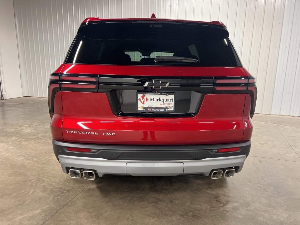 2026 Chevrolet Traverse photo 4