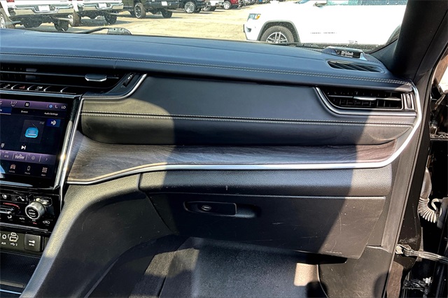2021 Jeep Grand Cherokee Overland photo 25