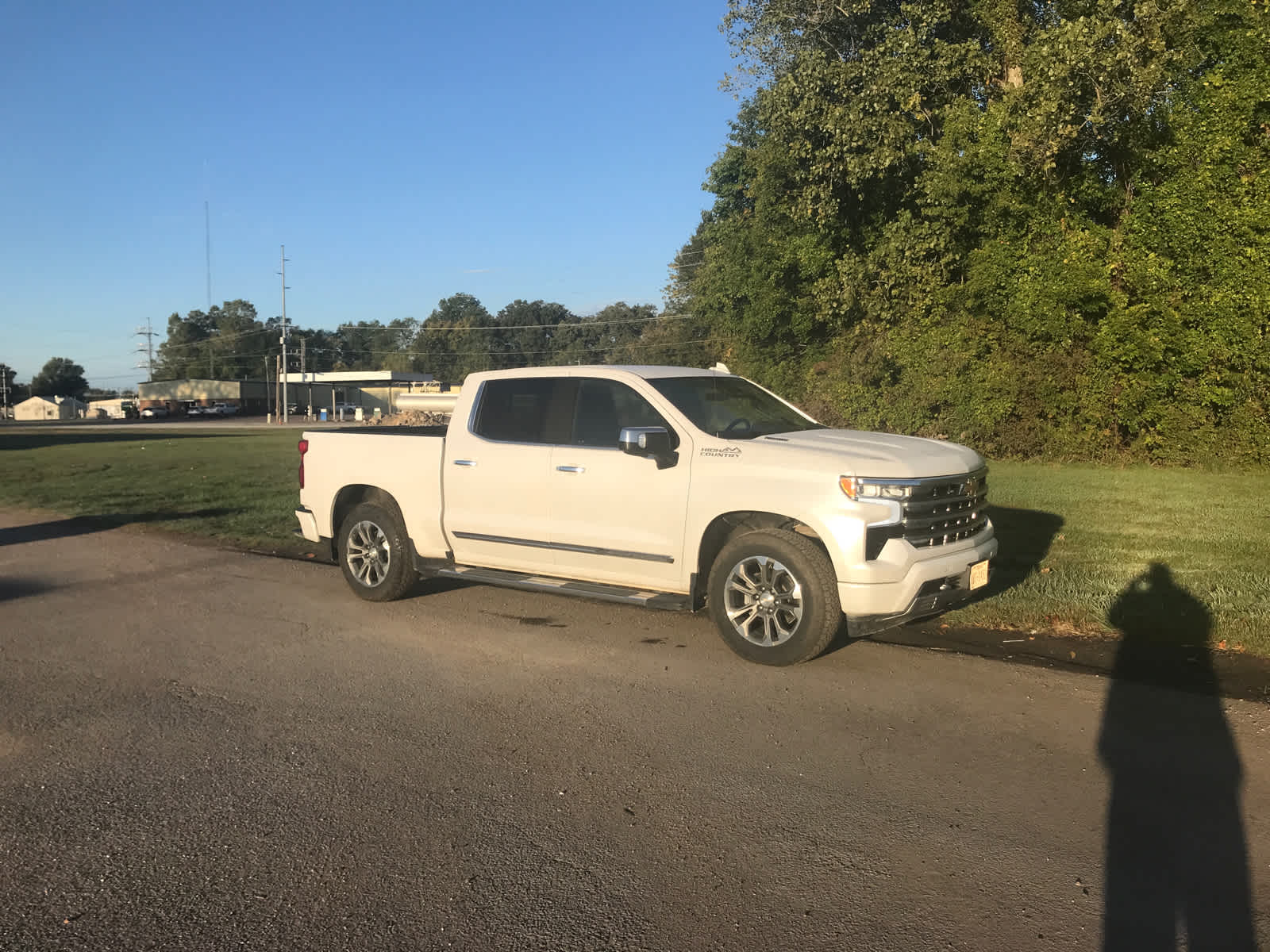 2024 Chevrolet Silverado 1500 High Country photo 2