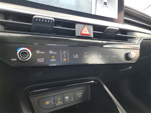 2025 Kia K5 EX photo 24
