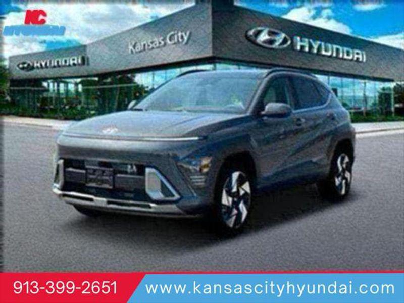 2025 Hyundai Kona Limited's photo
