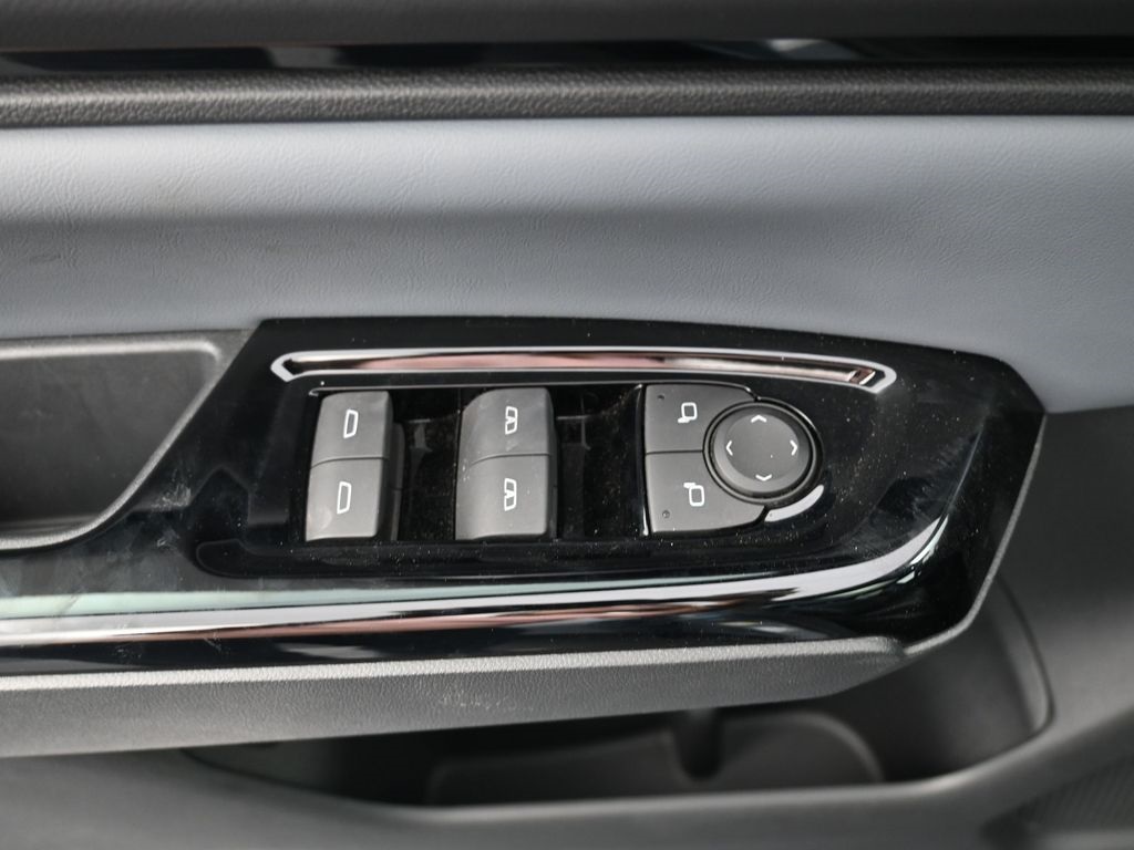 2024 Honda Prologue Touring photo 12