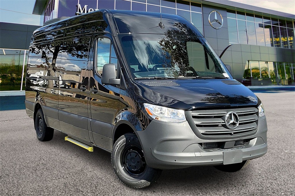 2026 Mercedes-Benz Sprinter Passenger Van Base's photo
