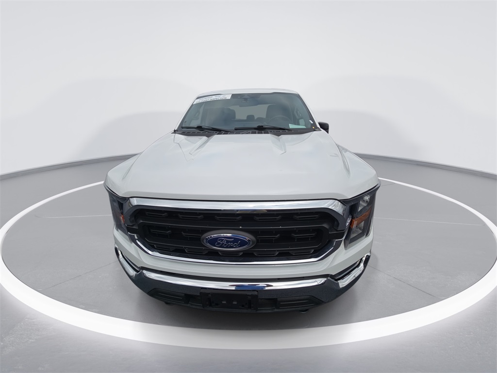 2023 Ford F-150 XLT photo 2
