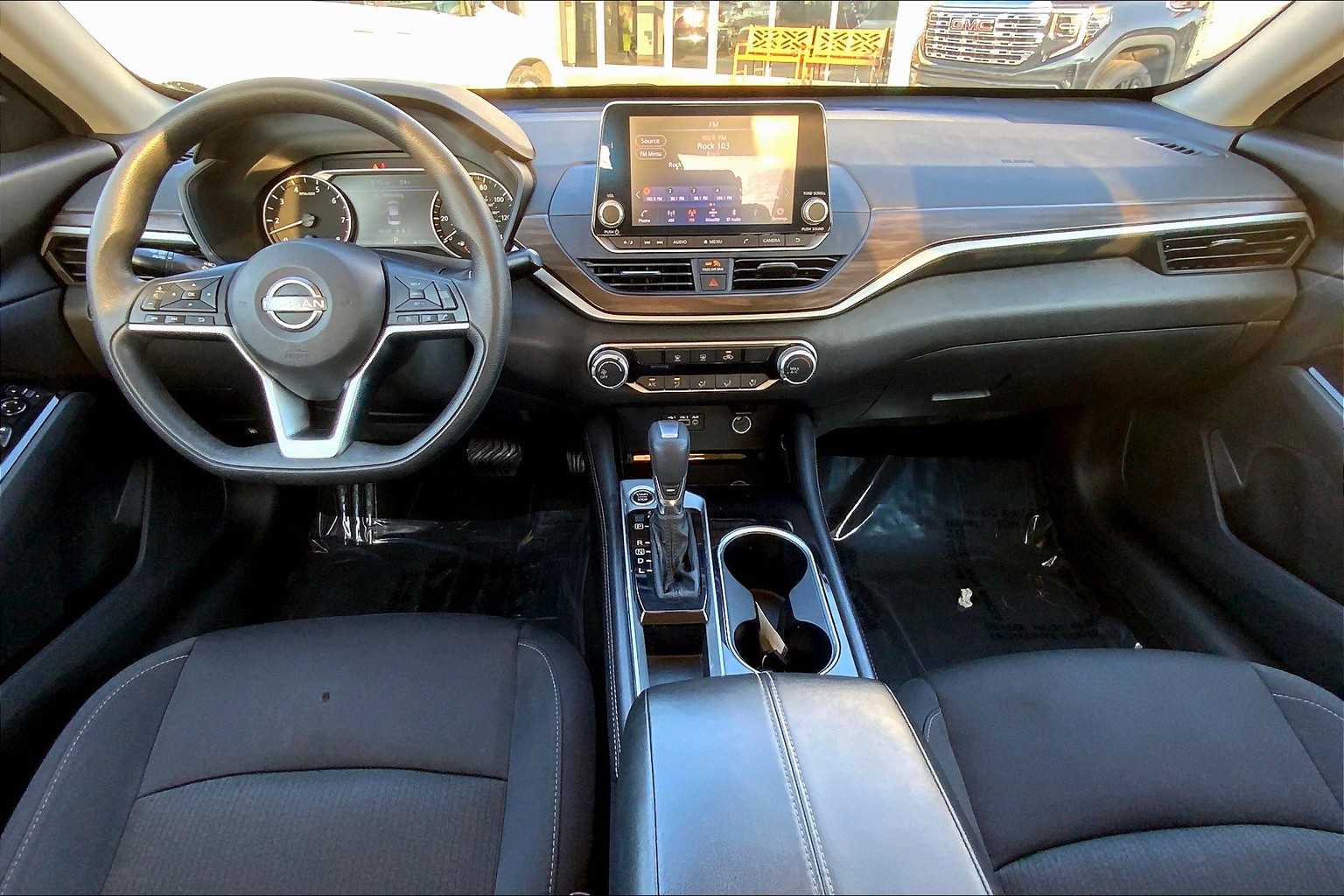 2023 Nissan Altima 2.5 SV photo 14
