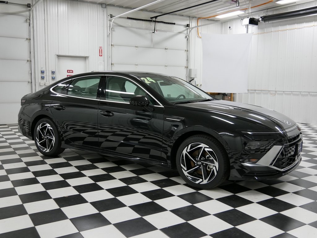 2024 Hyundai Sonata SEL's photo
