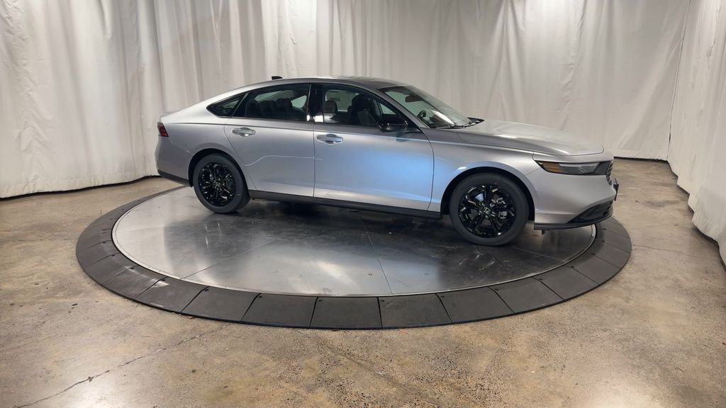2025 Honda Accord SE photo 3