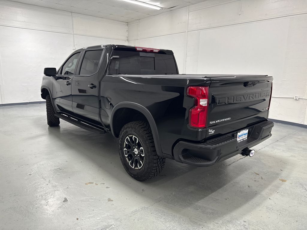 2025 Chevrolet Silverado 1500 ZR2 photo 4