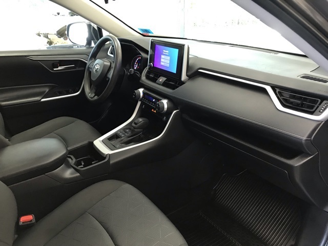 2023 Toyota RAV4 XLE photo 14